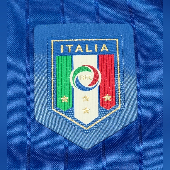 Women's Puma Italy Soccer Jersey EUC - Picture 5 of 9